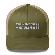 Load image into Gallery viewer, Snap Back Trucker Cap Talkin&#39; Sass
