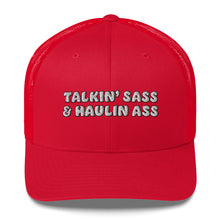 Load image into Gallery viewer, Snap Back Trucker Cap Talkin&#39; Sass
