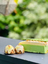 Load image into Gallery viewer, Strawberry Lemonade (Seasonal Flavor Sold Out)
